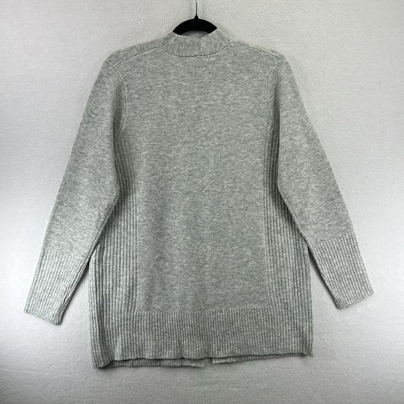 Love Ellie Stitch Fix Cardigan Sweater Size M Gray Open Front Rib Detail NWOT - Picture 6 of 12